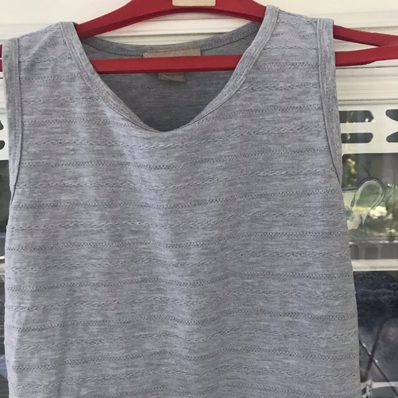 Jimmy Garcia intricate detailed sleeveless tshirt. - Picture 3 of 7